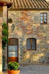 Residenza Storica Relais Borgo Torale - vacanze a Passignano sul Lago Trasimeno Umbria Italy