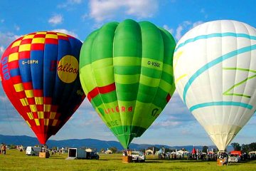 Hot Air Ballooning over lake Trasimeno by Relais Borgo Torale Lake Trasimene